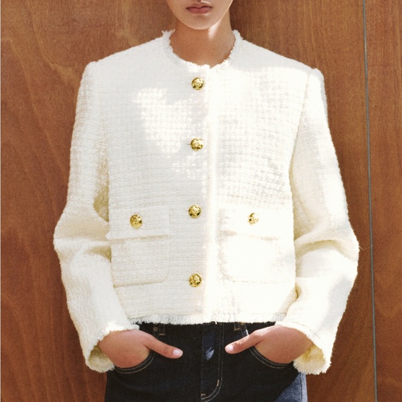 urban revivo Jackets & Blazers - NWT URBAN REVIVO White Ivory Tweed Boucle Jacket Size XS